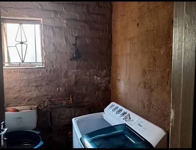 2 BEDROOM HOUSE FOR SALE IN ROODEKOP